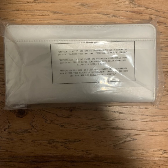 ⭐️NWT Kate Spade Whimsies HAPPY Lacey Wallet⭐️In Packaging! - Picture 6 of 7